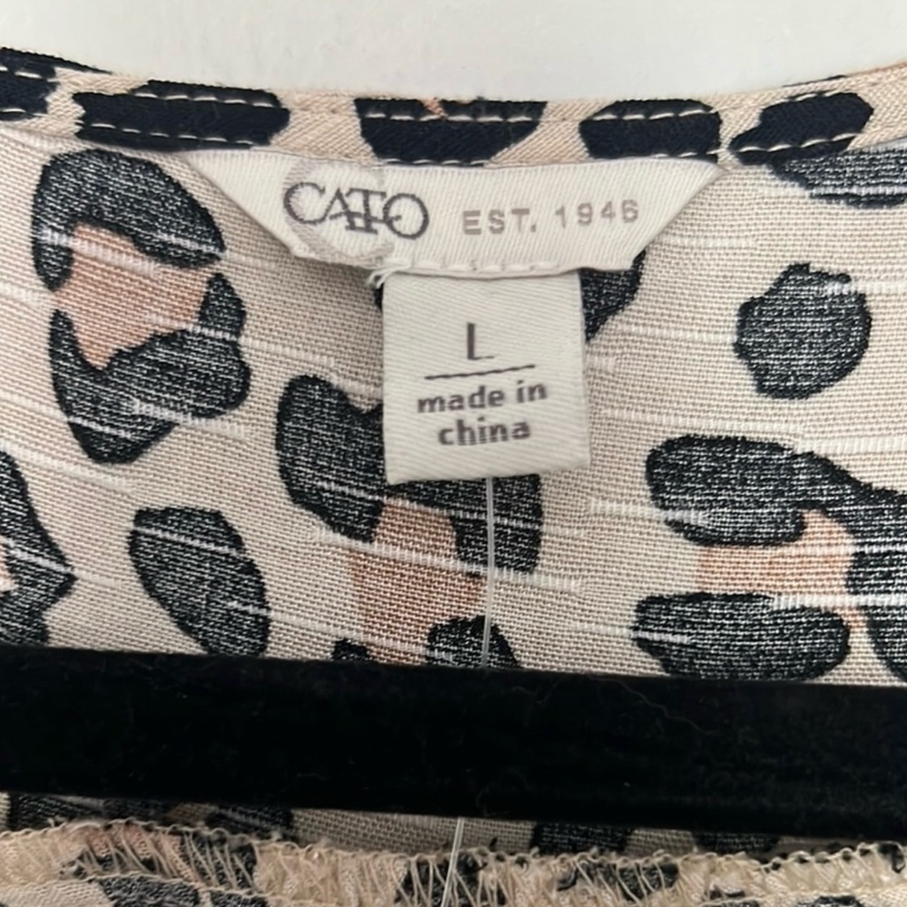Cato Animal Print Blouse in Black and Tan - Picture 8 of 8